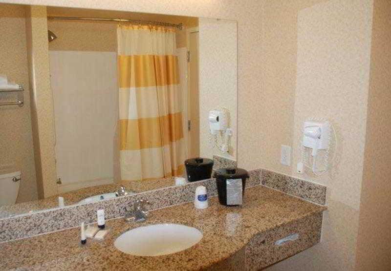 Hotel Fairfield & By Marriott Stewart 3*