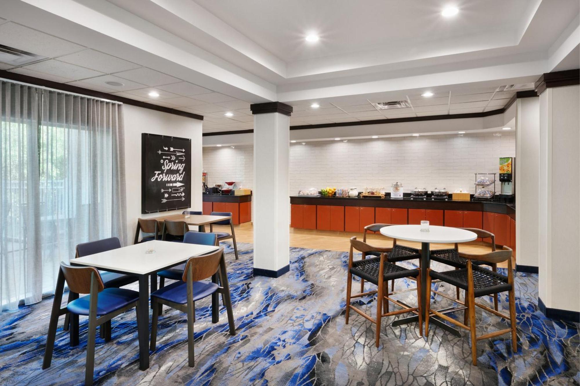 Hotel Fairfield & By Marriott Stewart Hinesville