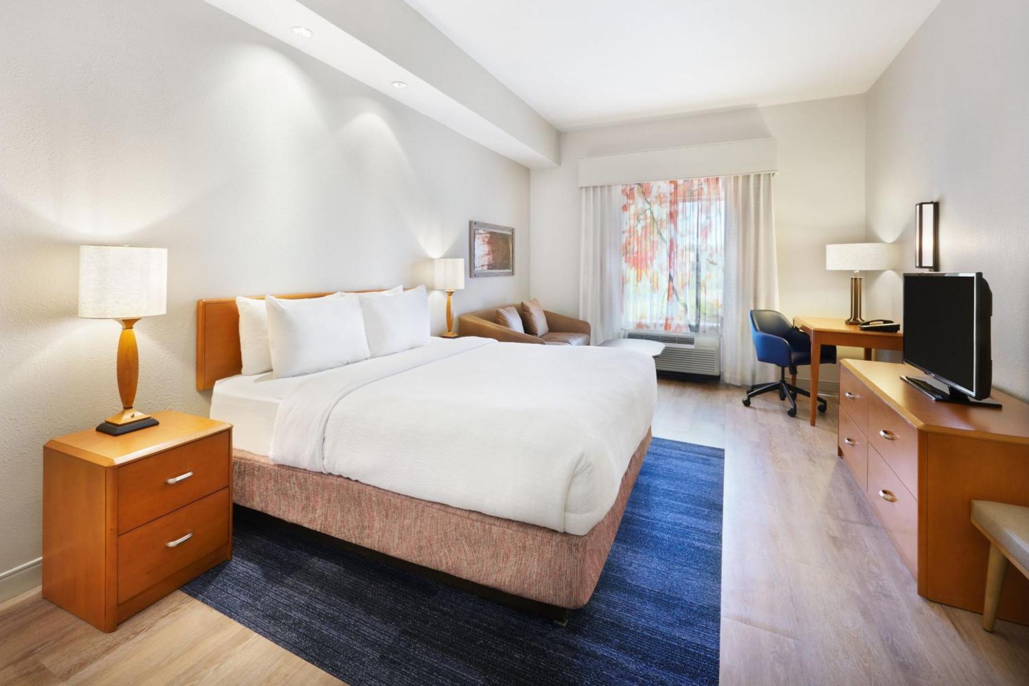 Fairfield & By Marriott Stewart Hotel Hinesville