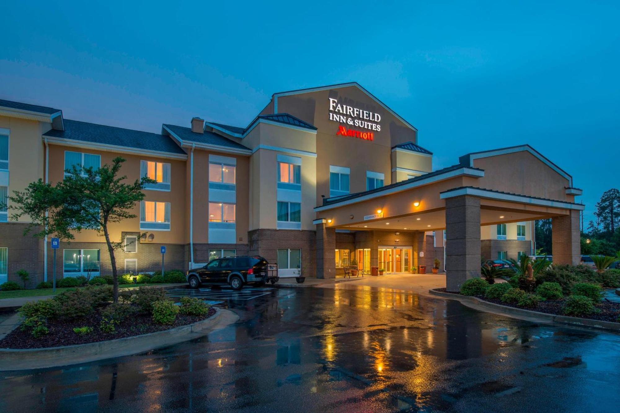 Fairfield & By Marriott Stewart Hotel