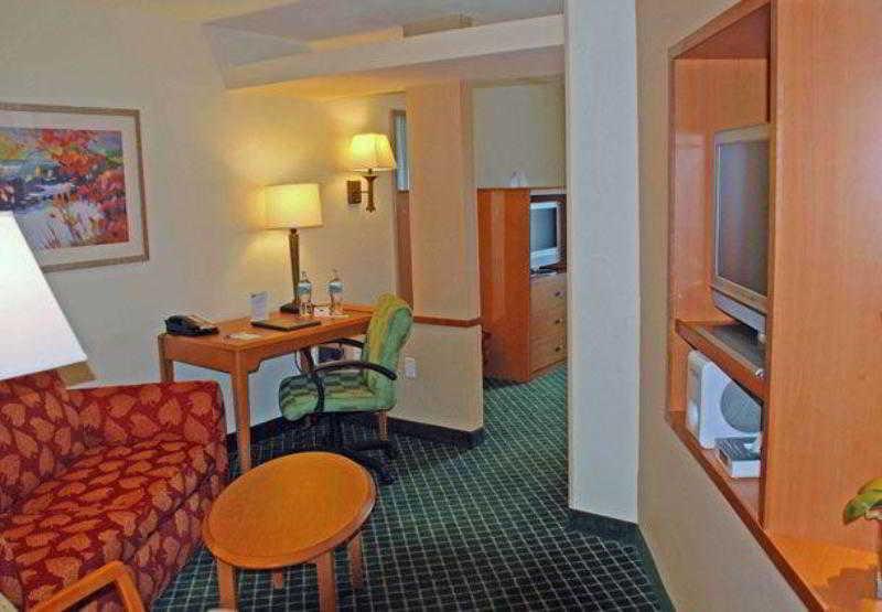 Fairfield & By Marriott Stewart 3* Hinesville